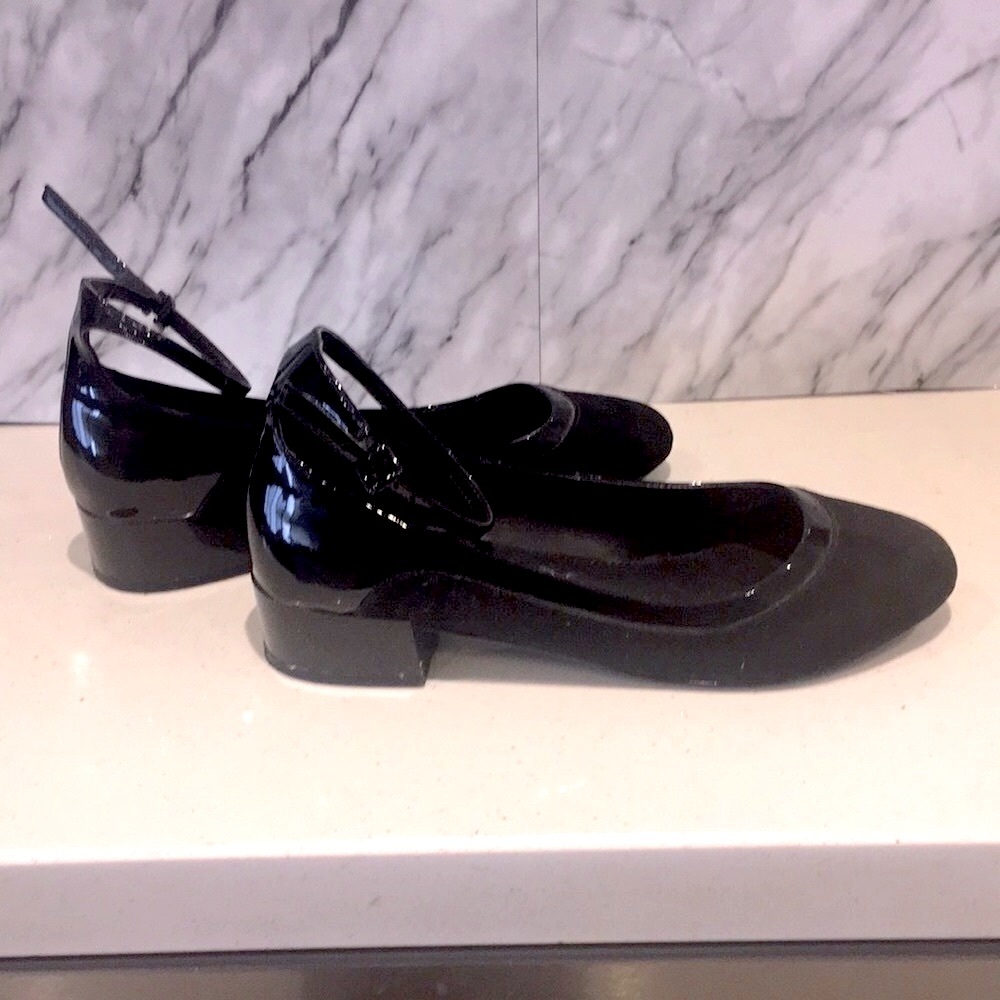 Aldo’s ankle buckle low heel shoes - Picture 3 of 7